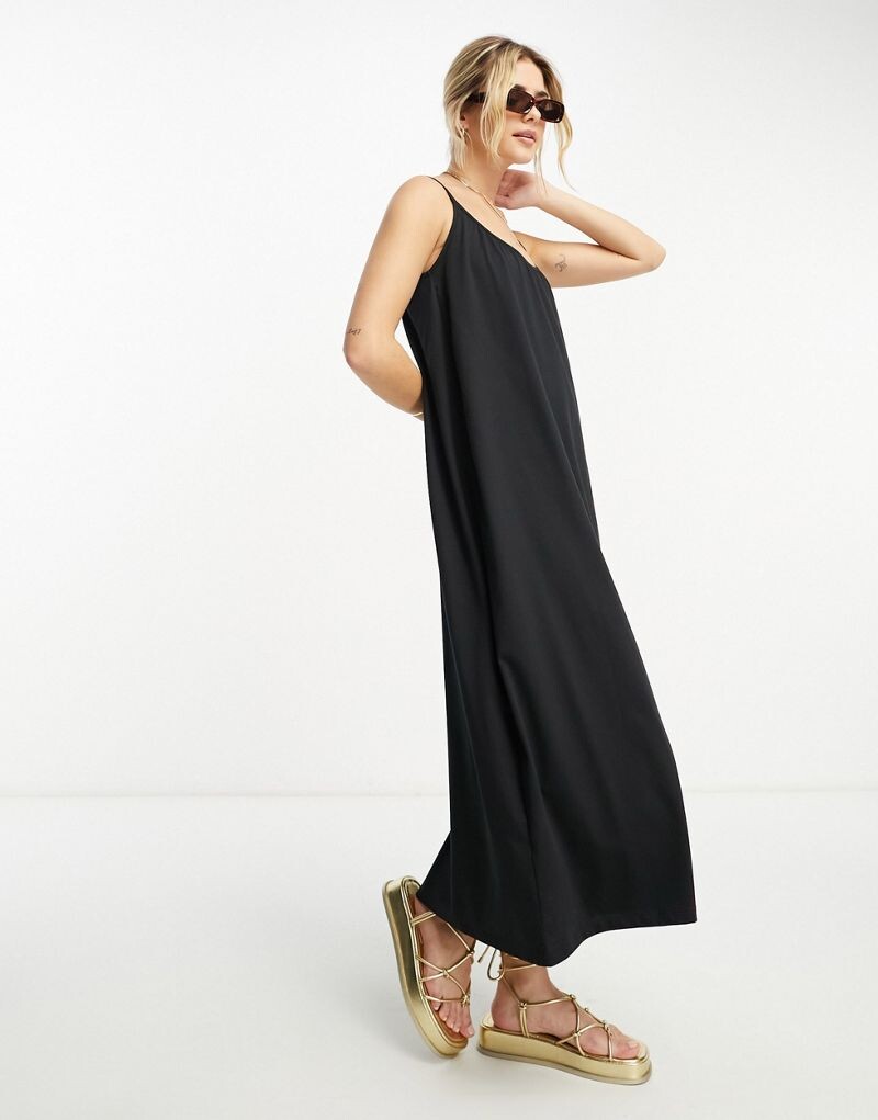 

Vero Moda – черное платье макси на бретелях