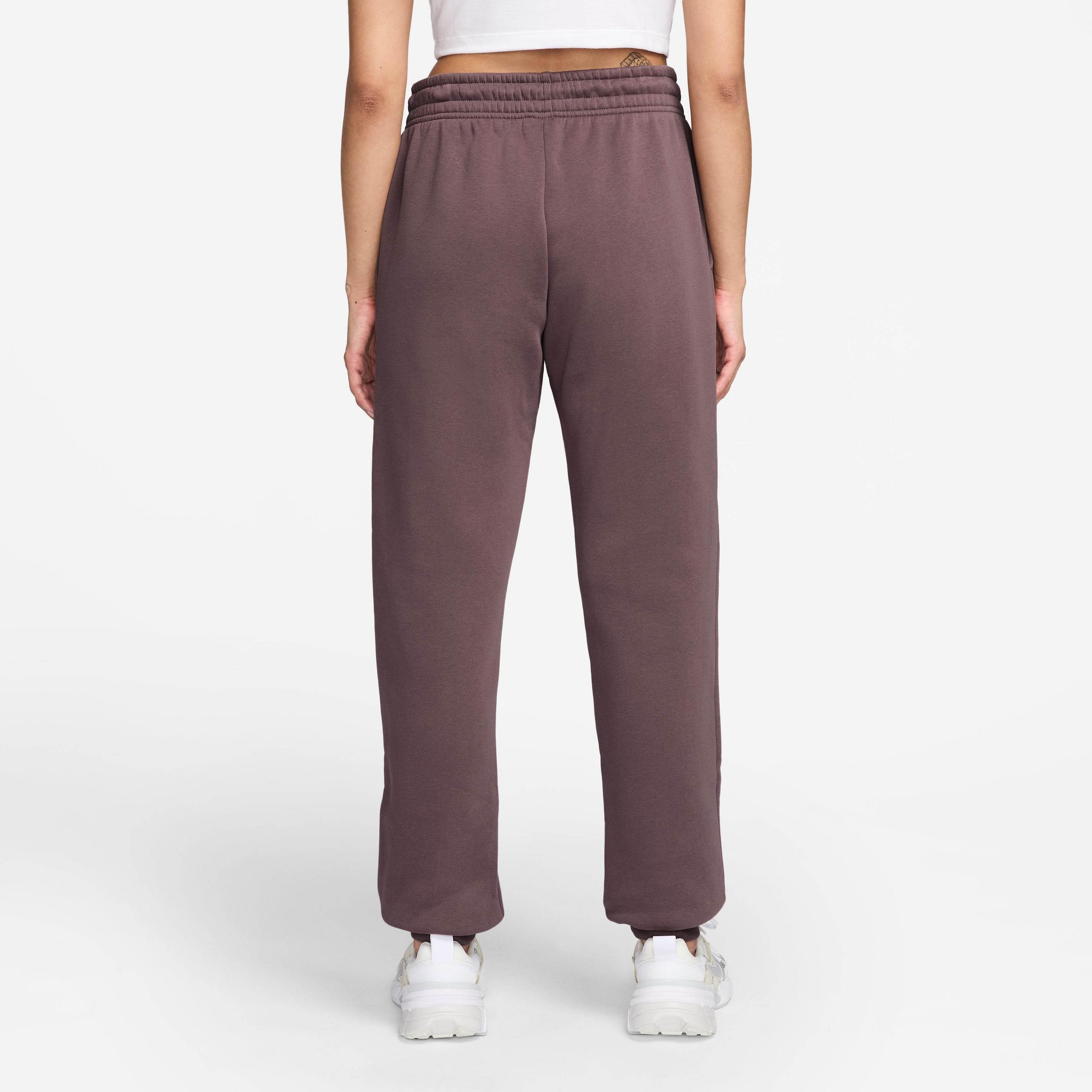 Nike Sportswear Узкие брюки 'Phoenix Fleece' в цвете Aubergine — фото 4
