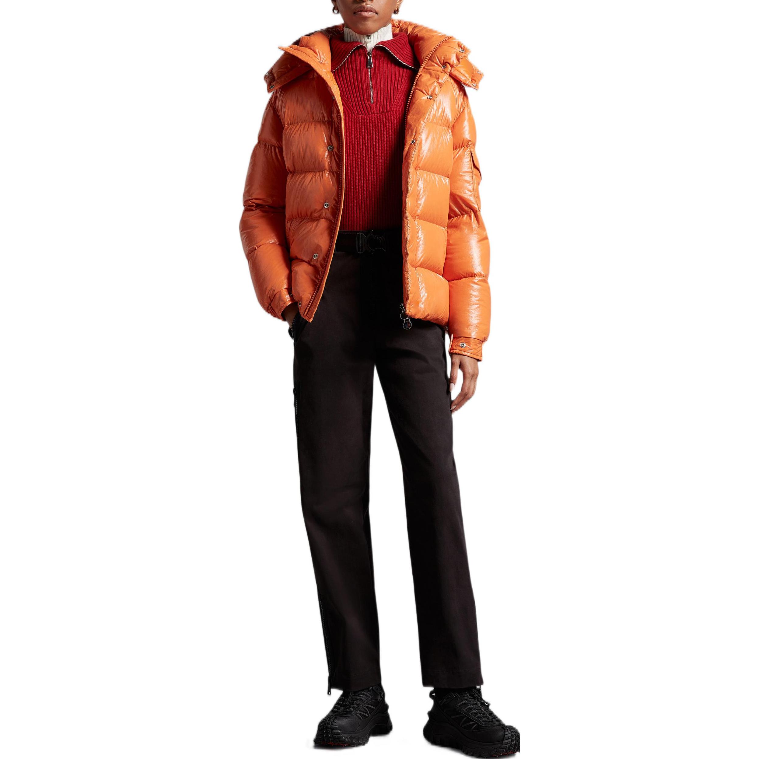 Женская короткая пуховая куртка Maya Special Edition к 70-летию Moncler, цвет кострового огня — фото 3