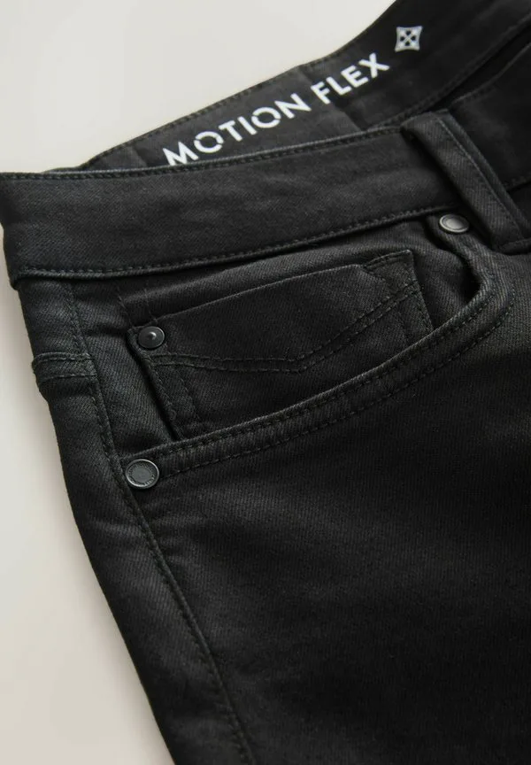 Джинсы motionflex стандартного кроя, зауженные книзу. Next, Black — фото 4