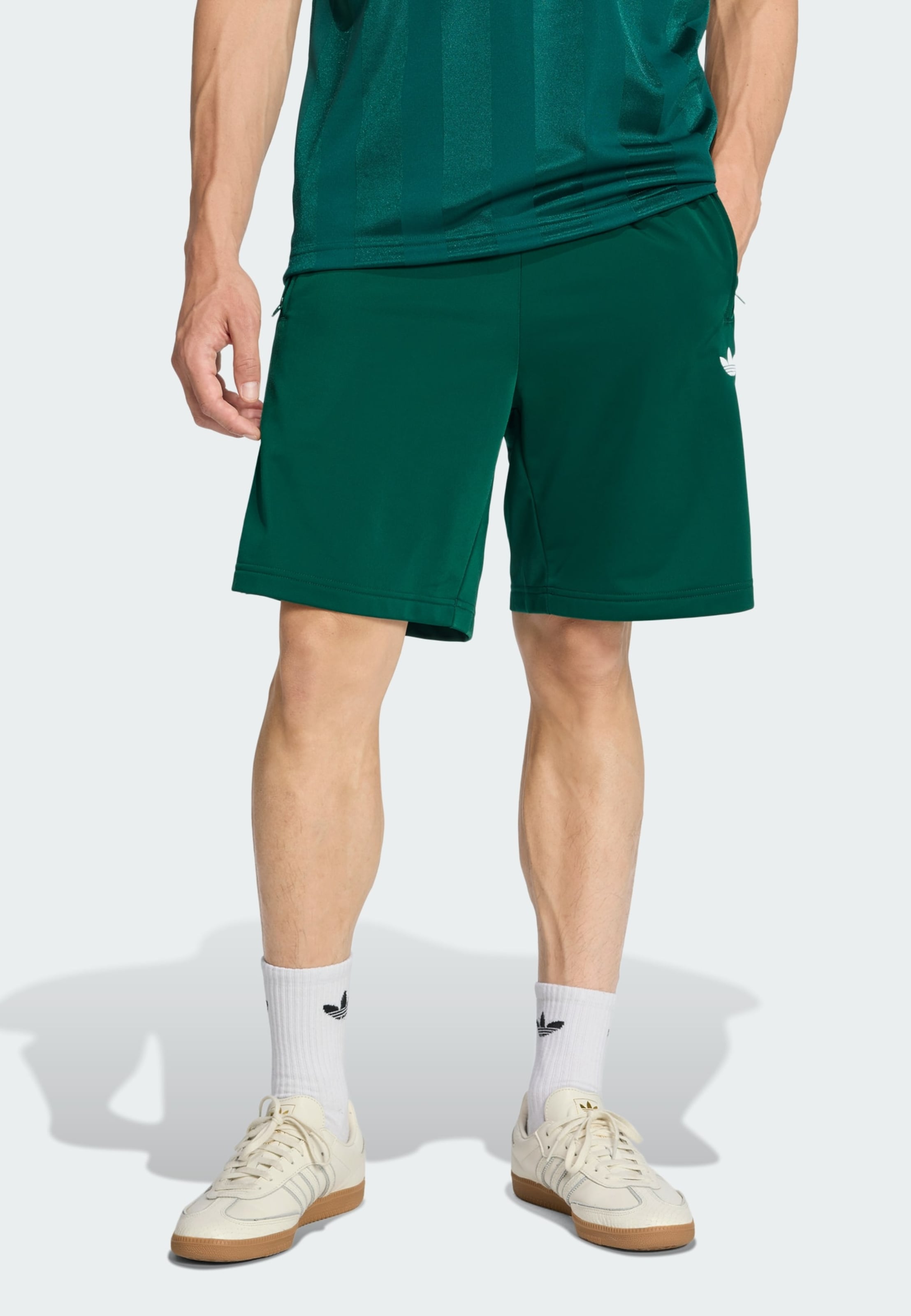 Adidas Originals Шорты Regular 'Firebird' в цвете Fir — фото 2