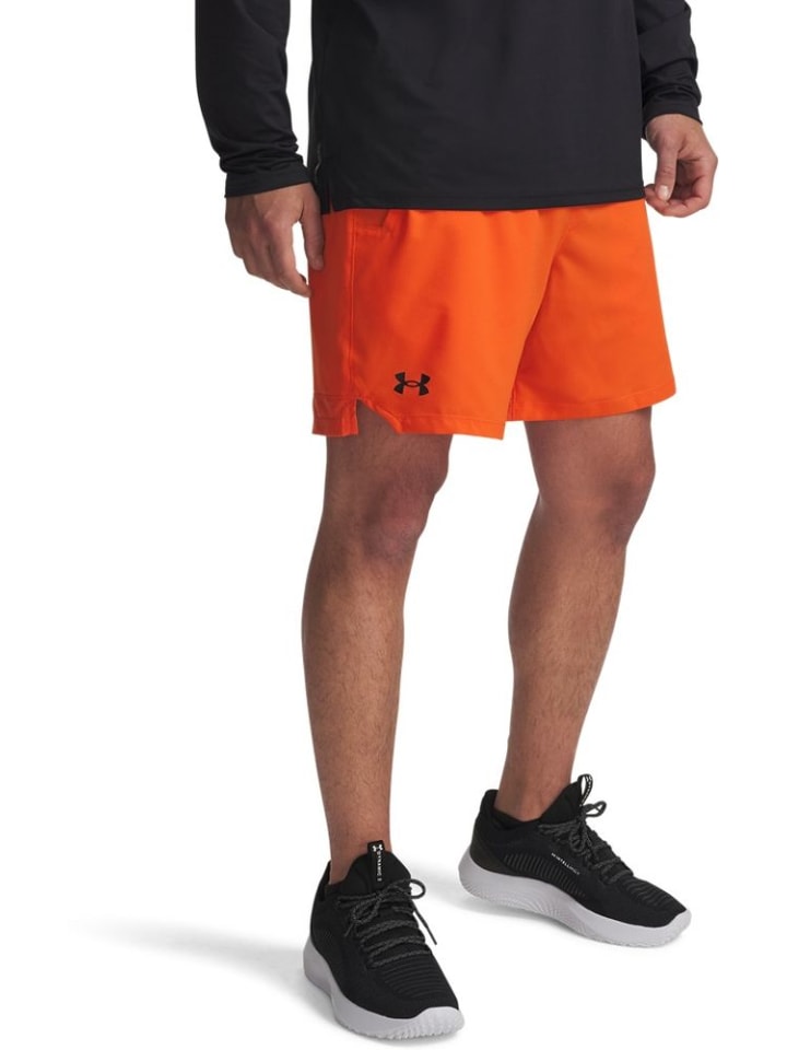 

Спортивные шорты "Vanish Woven 6In Shorts" оранжевого цвета Under Armour