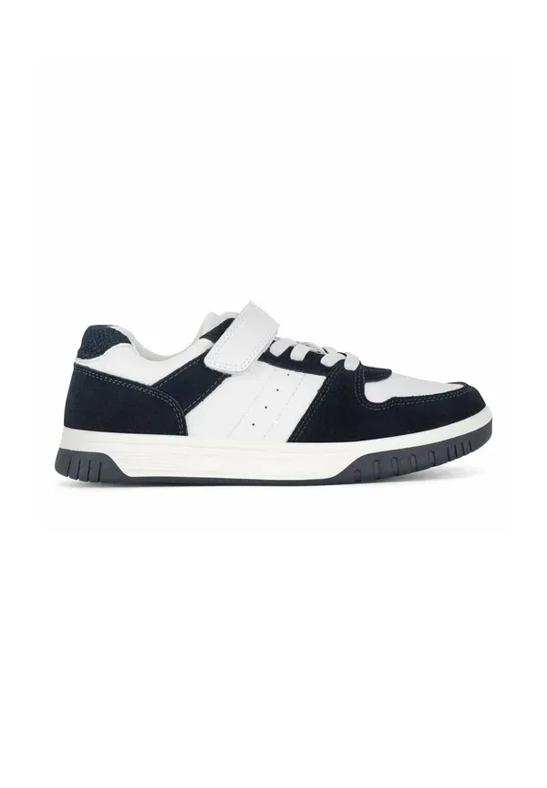 Кроссовки мальчиковые Lasocki Young navy avo 333 077, синие