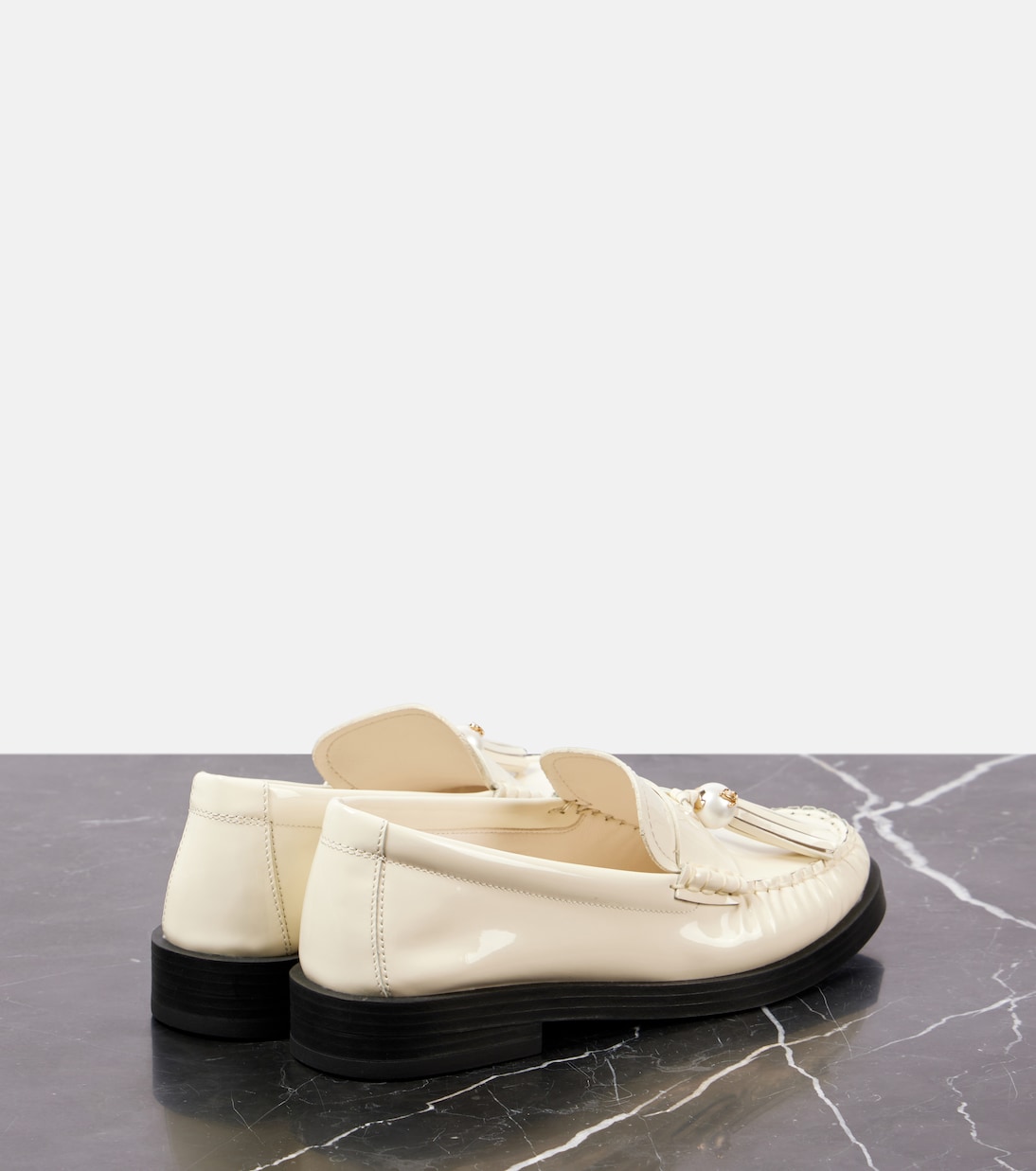 Лакированные кожаные мокасины Addie Jimmy Choo, Latte — фото 3