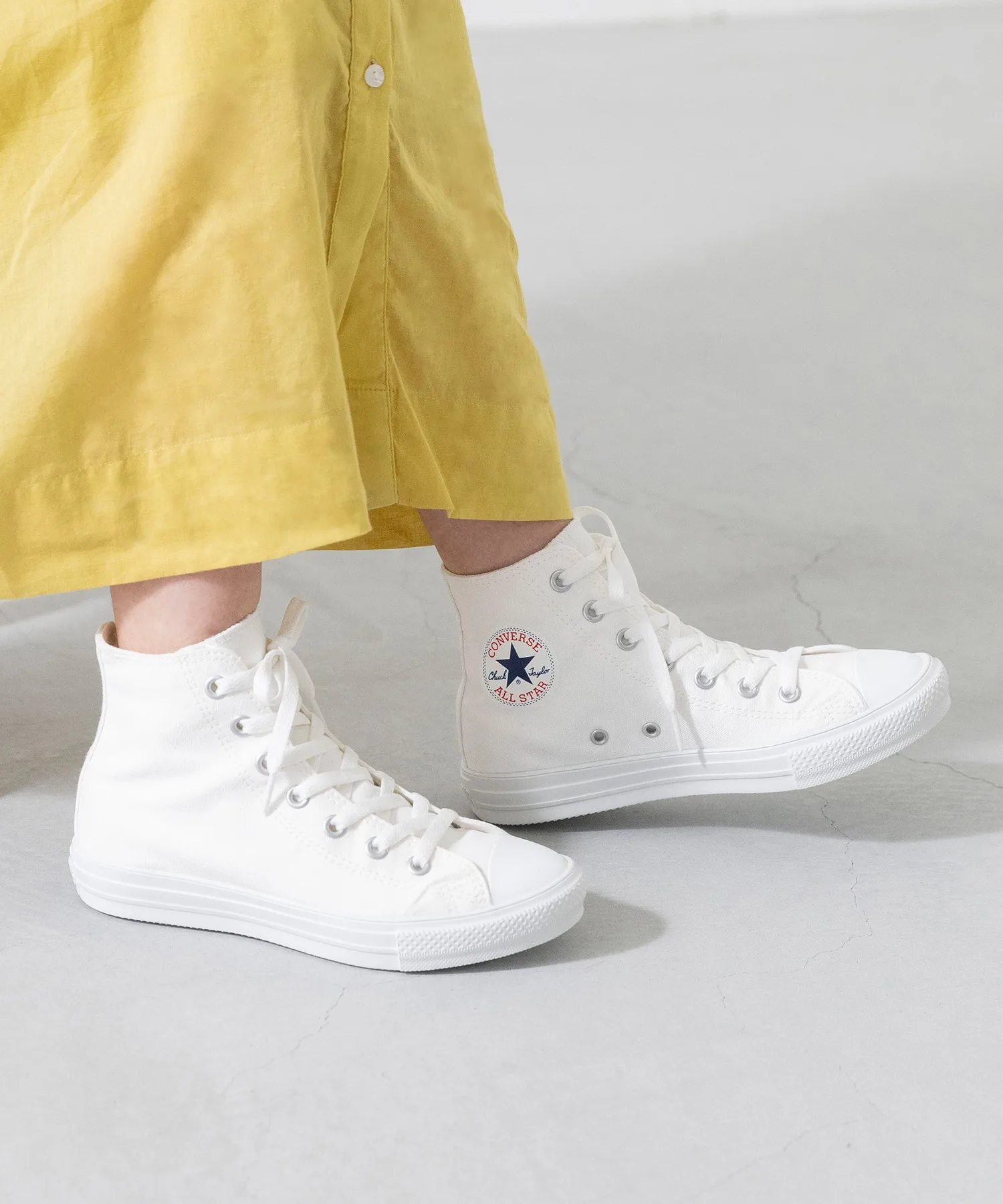 Кроссовки высокие легкие All Star Light CONVERSE белые