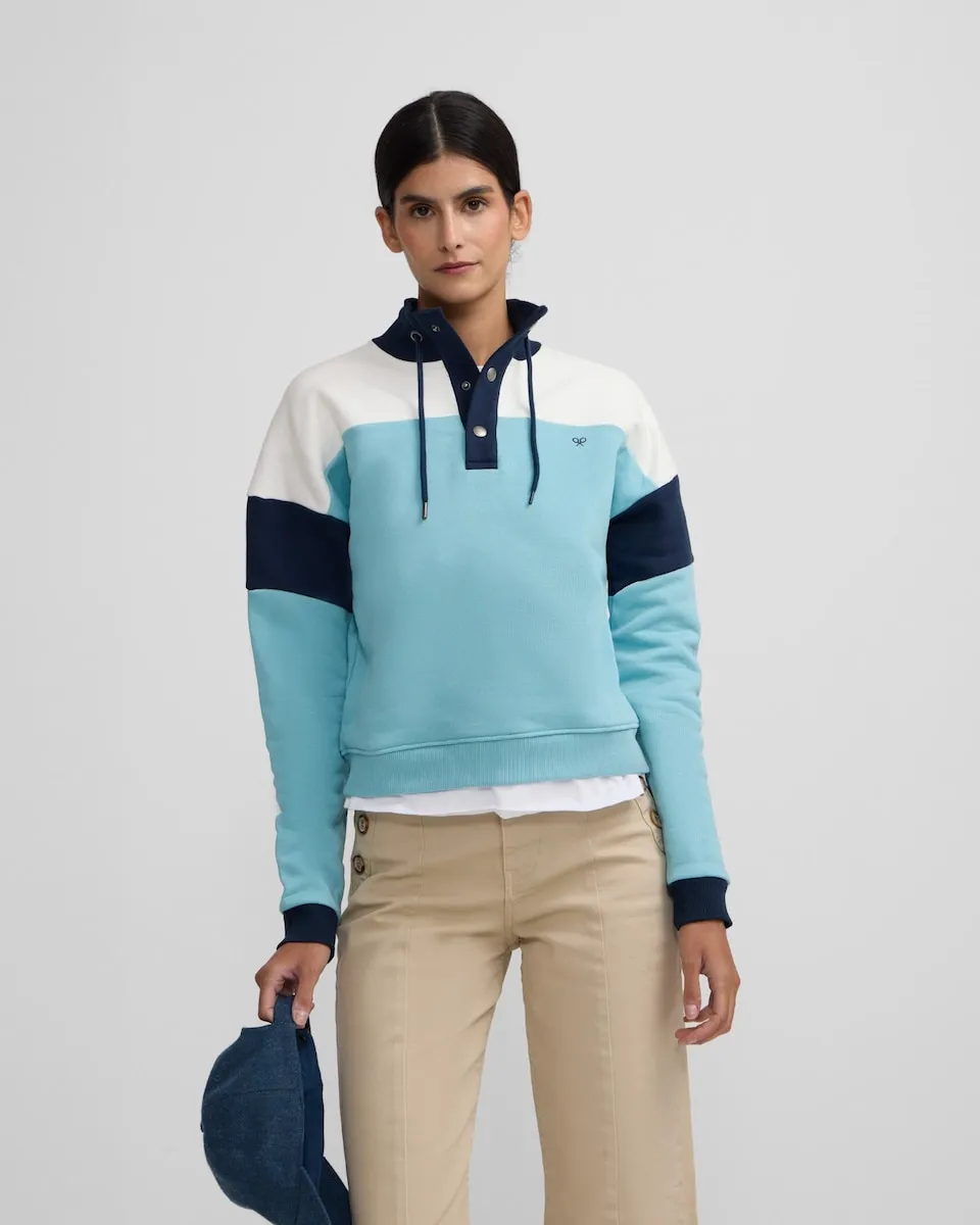 

Женская толстовка триколор с воротником и синими пуговицами Silbon