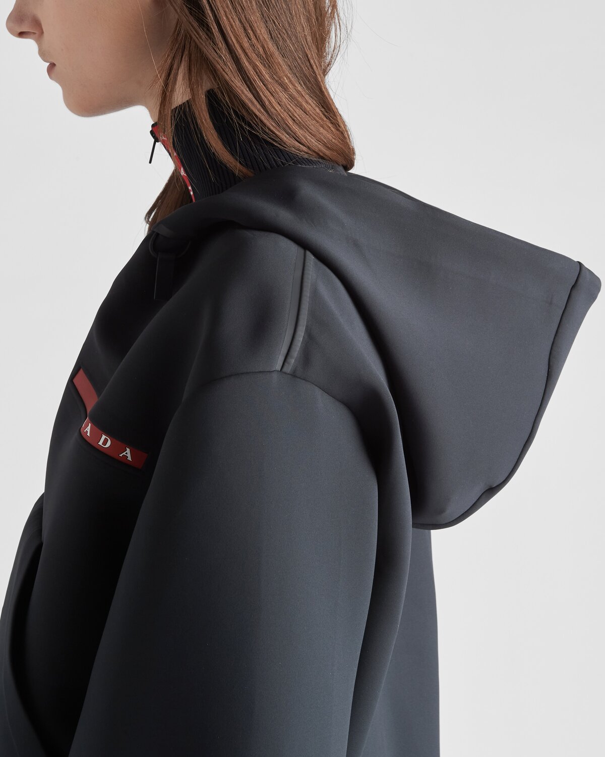 Свитшот из переработанного двойного джерси Prada, черный — фото 4