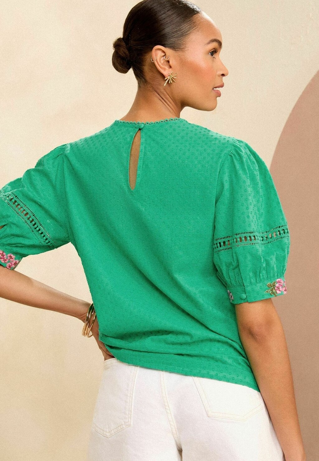 

Блуза EMBROIDERED YOKE PUFF SLEEVE REGULAR FIT Love & Roses, зеленый