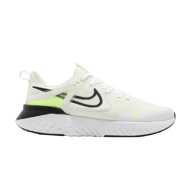 

Кроссовки Nike Legend React 2, белый