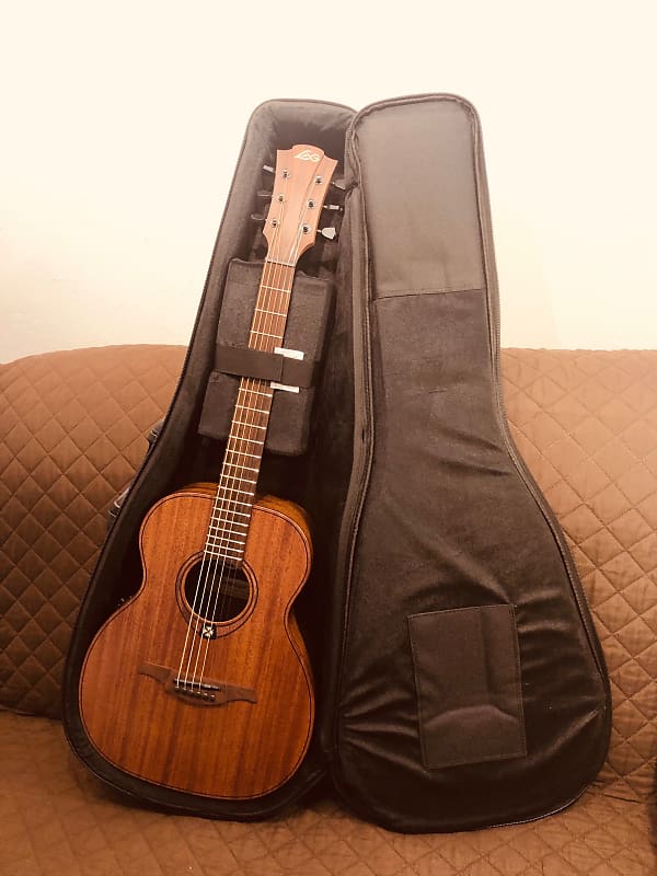 

Акустическая гитара Lag TRAVEL-KAE Travel Series Massive Khaya Top & Neck 6-String Acoustic-Electric Guitar w/Soft Case