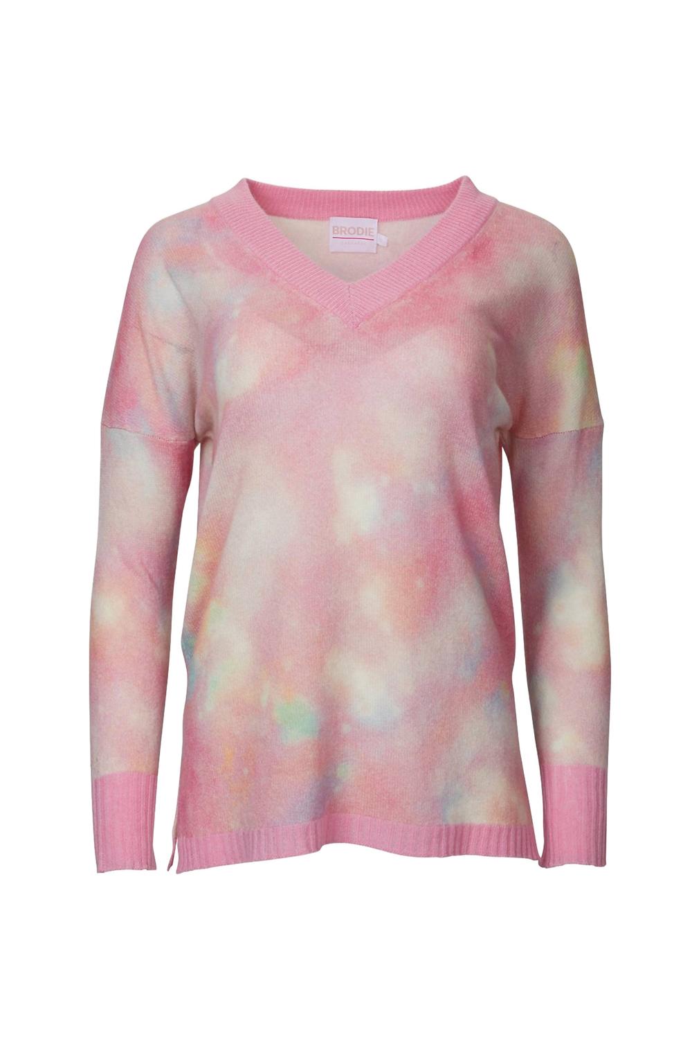 

Свитер с V-образным вырезом Daydream Harriet в розовом микс-принте Brodie Cashmere