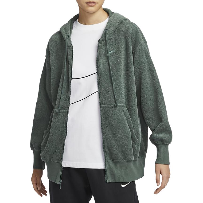 

Куртка женская зеленая Nike