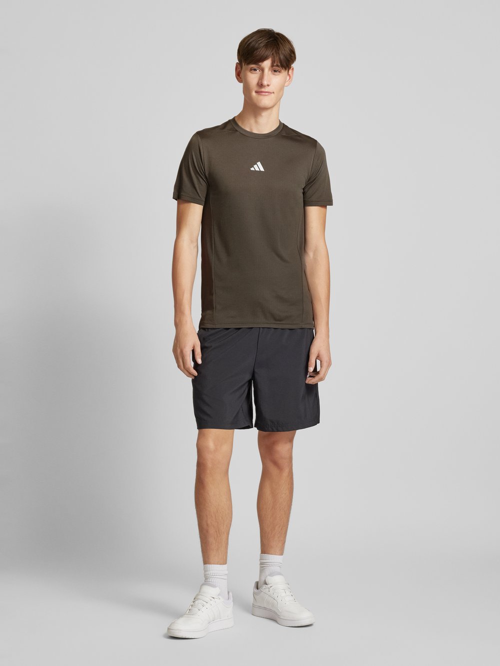 

Футболка с этикеткой Adidas Training, антрацит