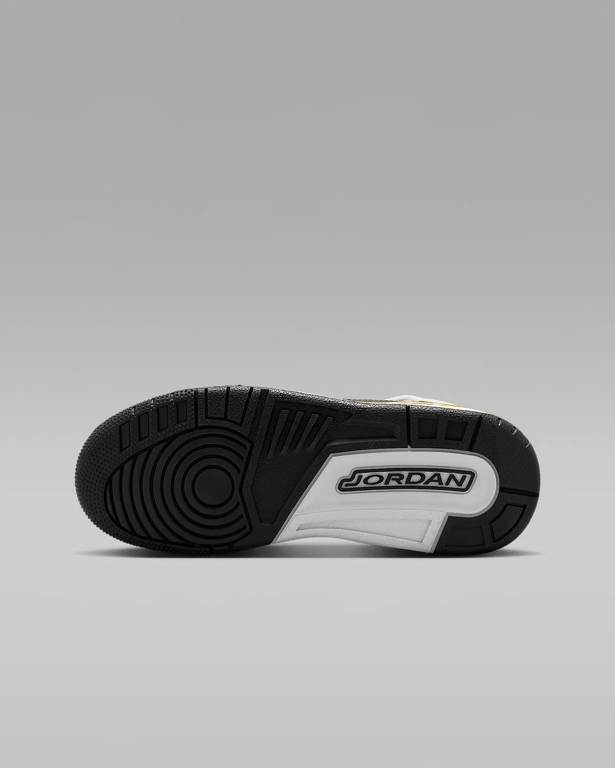 Детские кроссовки Jordan Spizike Low, White/Metallic Gold/Black — фото 2