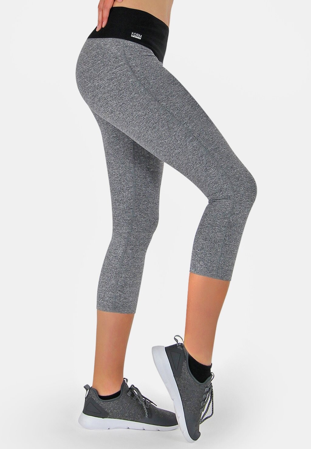 

Брюки 3/4 CAPRI MIT HANDYTASCHE Leggings Formbelt, цвет Mottled Grey