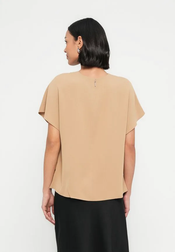 Блузка с фурнитурой Calvin Klein, Tannin — фото 3