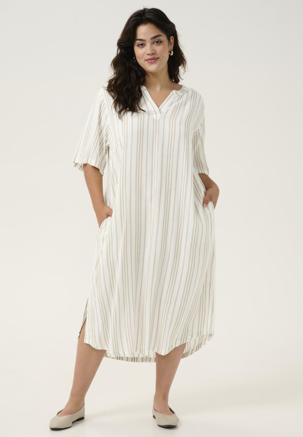 

Повседневное платье MILLE KAFTAN Kaffe Curve, белый