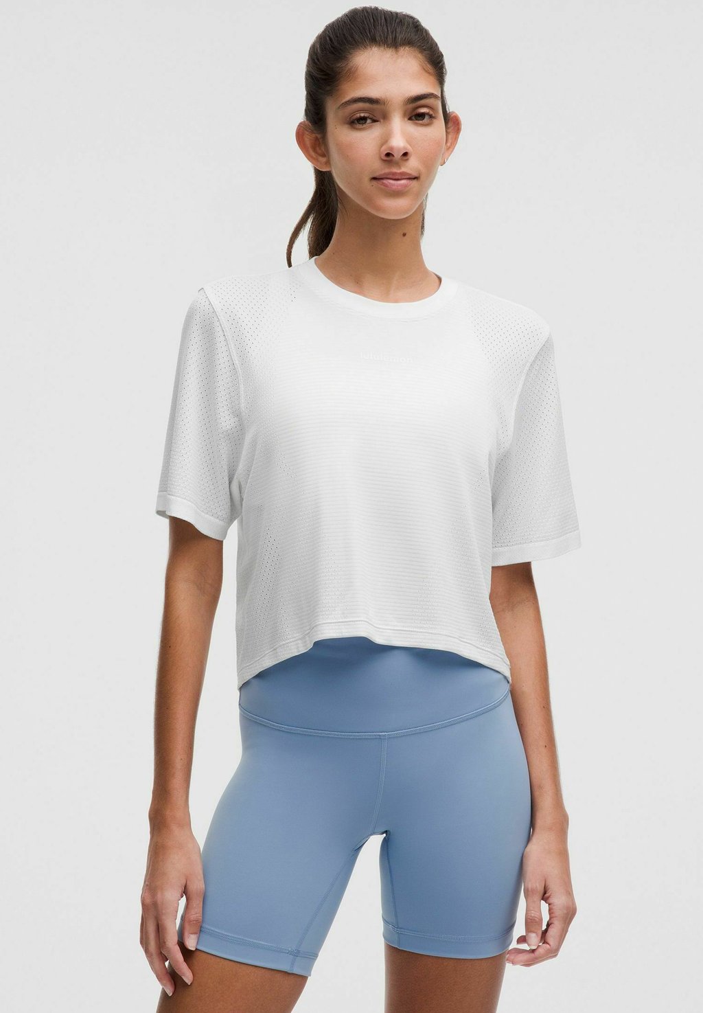 

Спортивная футболка SWIFTLY HIGH-LOW CROPPED SHORT SLEEVE lululemon, белый