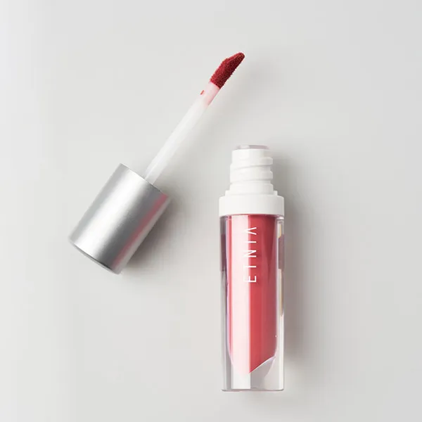 

Губная помада Fluid Matte Lipstick Etnia Cosmetics, N2