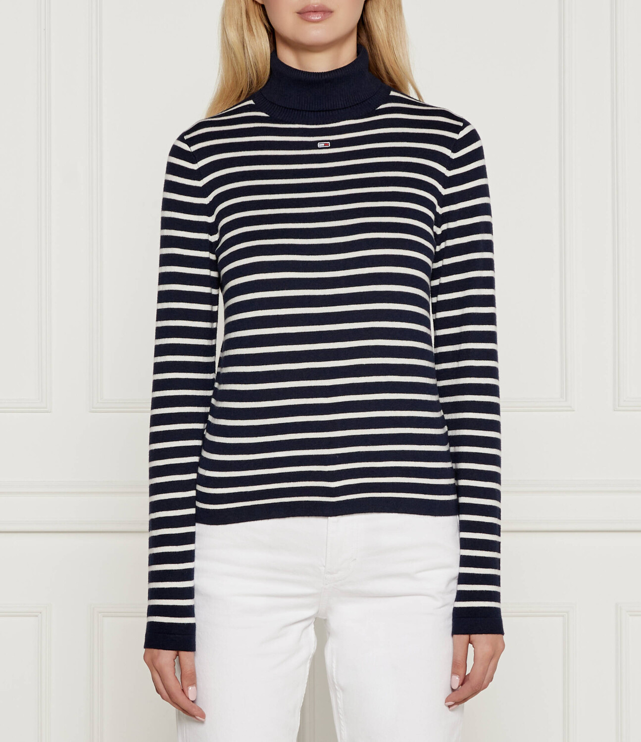 

Свитер Tommy Jeans Slim Fit, темно-синий