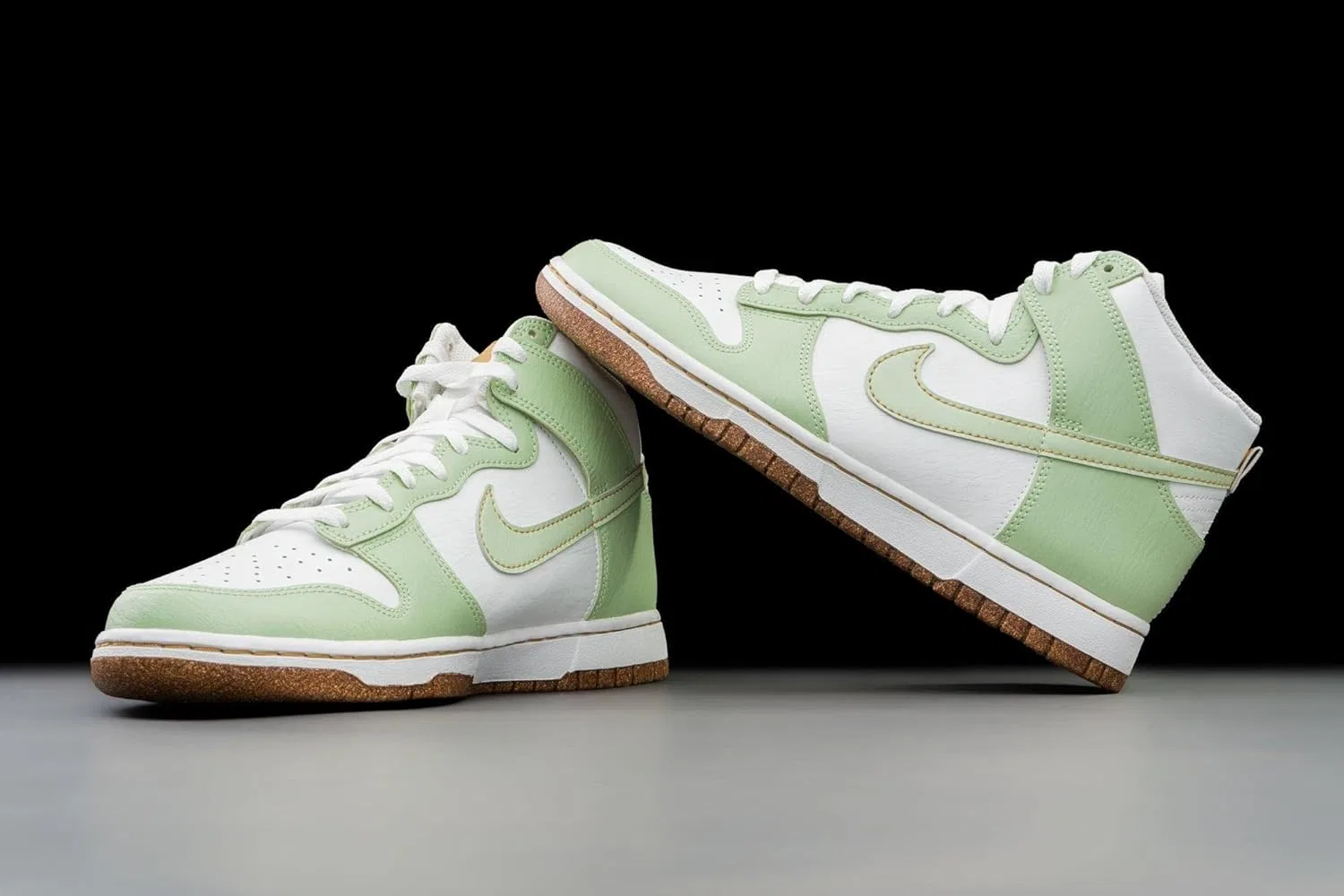Кроссовки мужские Nike, цвет Honeydew Honeydew Summit White — фото 3