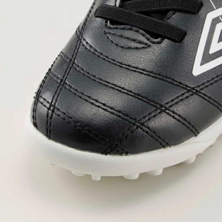 Детские тренировочные бутсы Umbro Accerator SB JR Wide, черный, размер 23.0cm - 35 RU — фото 2