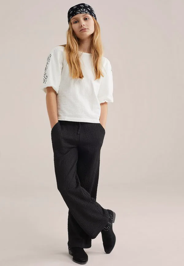 Брюки We Fashion, Black