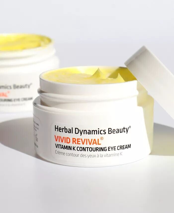 Осветляющий крем для век с витамином К и зеленым чаем Herbal Dynamics Beauty — фото 2