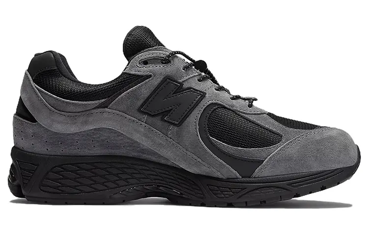 New Balance 2002R Gore-Tex JJJJound Charcoal, серо-черный — фото 2