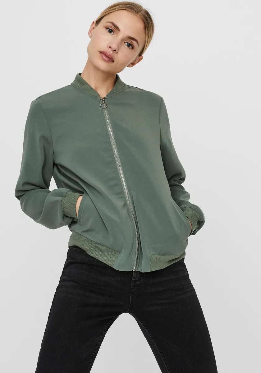 

Куртка-бомбер Vero Moda "VMCOCO L/S BOMBER", цвет Laurel Wreath
