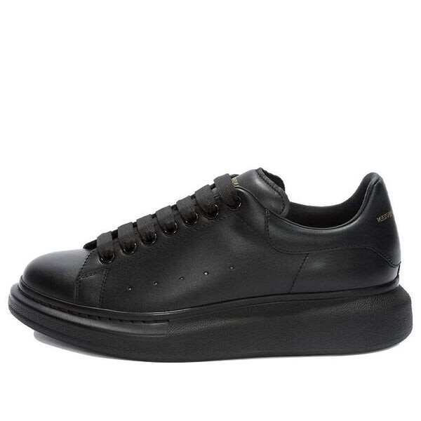 

Кроссовки oversized sneaker 'pure black' Alexander Mcqueen, черный