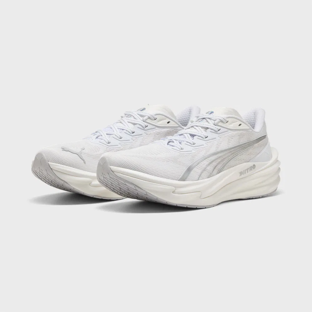 Мужские беговые кроссовки Deviate Nitro 4 бело-серые от Puma