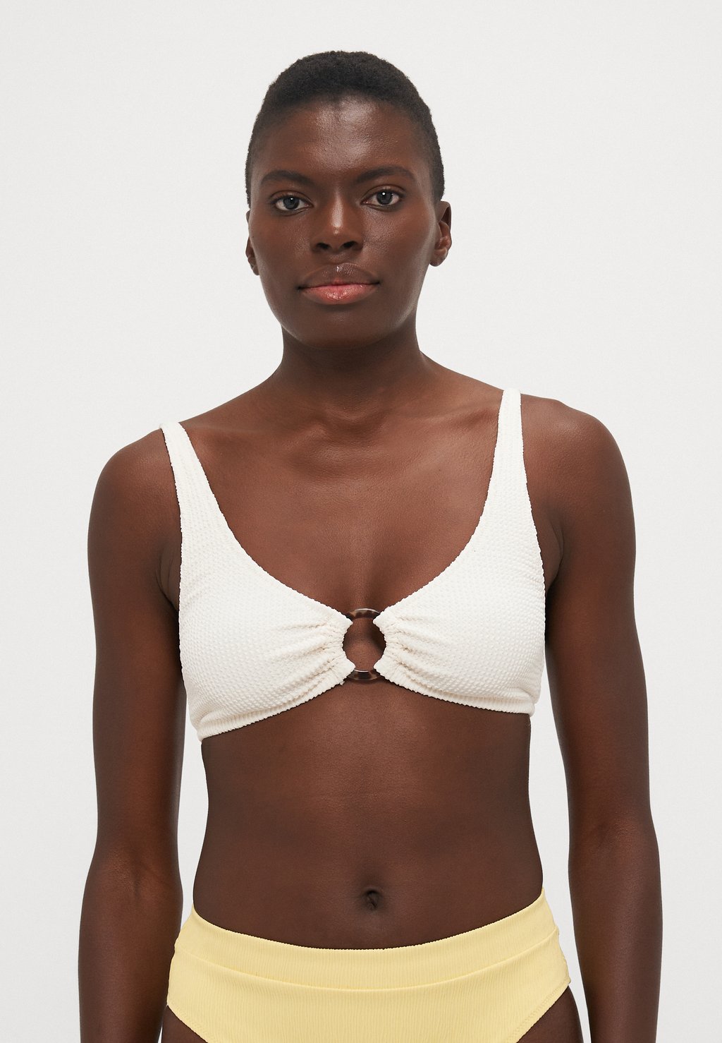 

Верх бикини SWIM BRA ADELE UNPADDED Lindex, белый