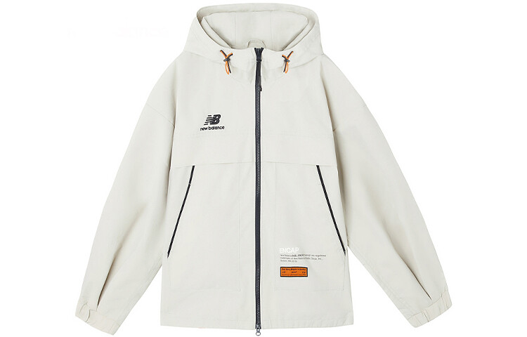 

Куртка женская белая New Balance