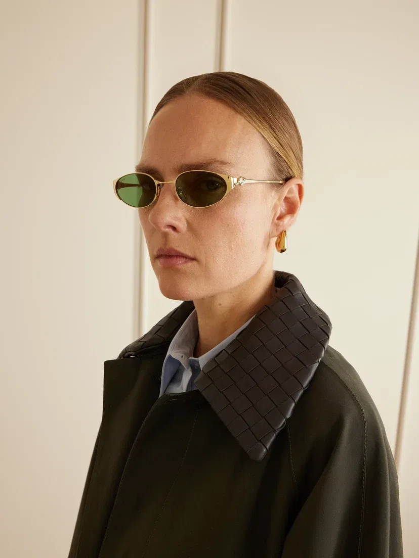 Солнцезащитные очки Panthère de Cartier с золотистой оправой овальной формы Cartier Eyewear, золотой — фото 4