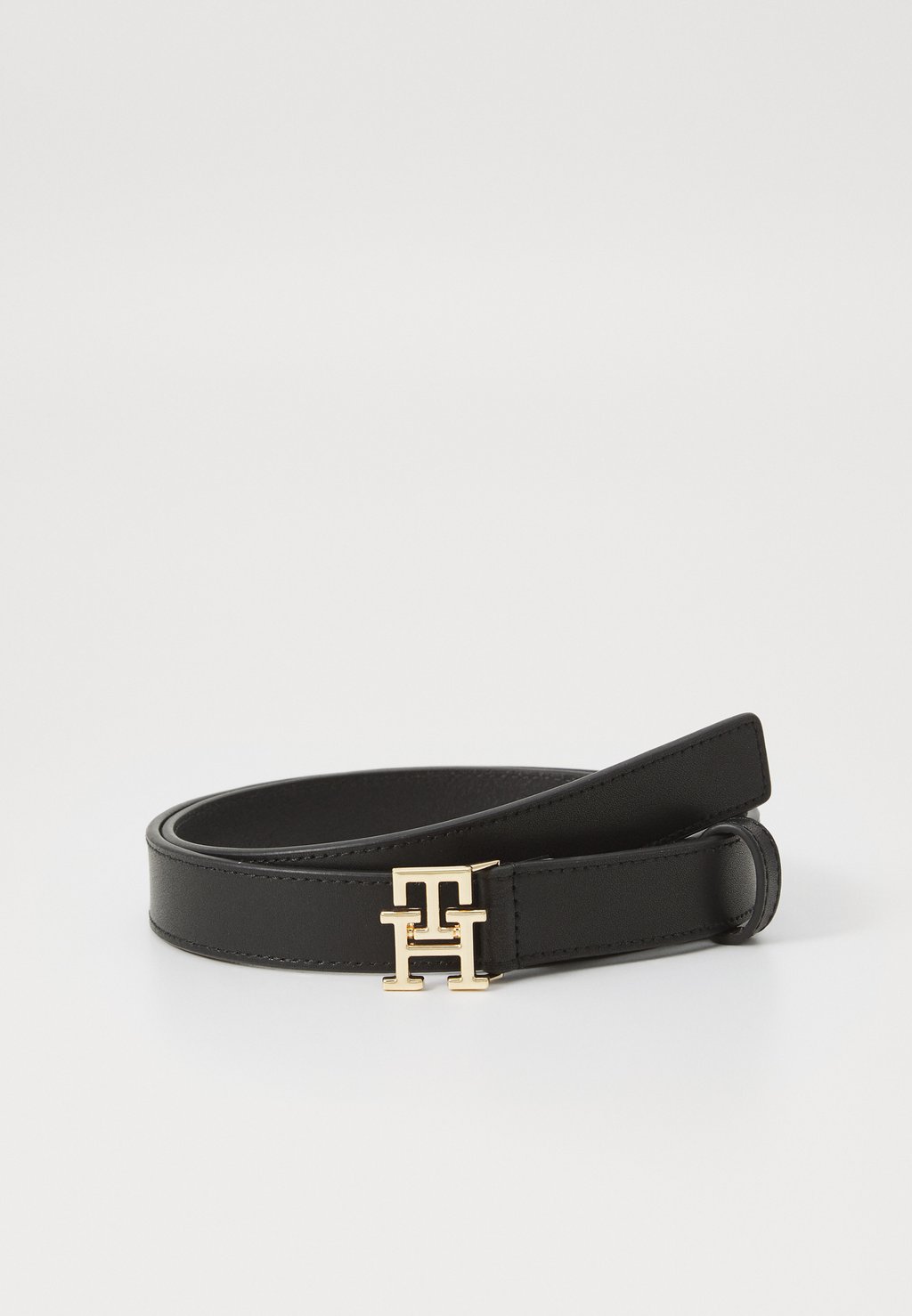 

Пояс MODERN Tommy Hilfiger, черный