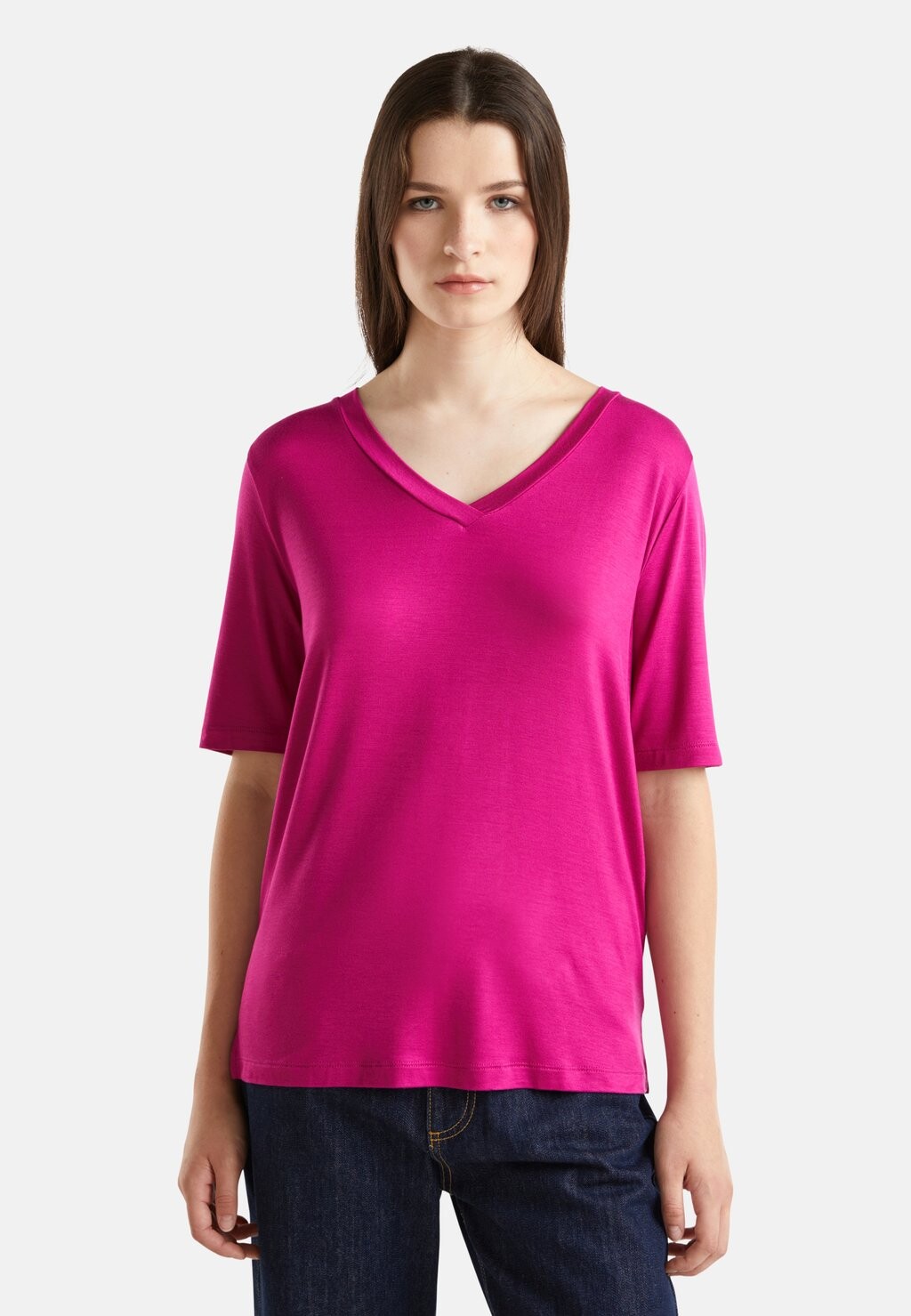 

Базовая футболка V-NECK IN STRETCH United Colors of Benetton, сиреневый