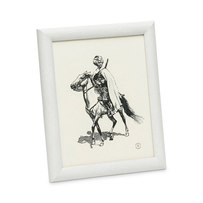 

Рамка Oxford Blanc для голубей и пуделей 8 x 10 дюймов Pigeon & Poodle, белый