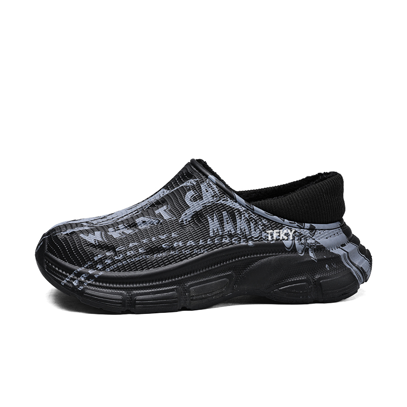 

TFKY Скользостойкие износостойкие тапочки с закрытым носком мужские - черный синий, цвет Black Blue