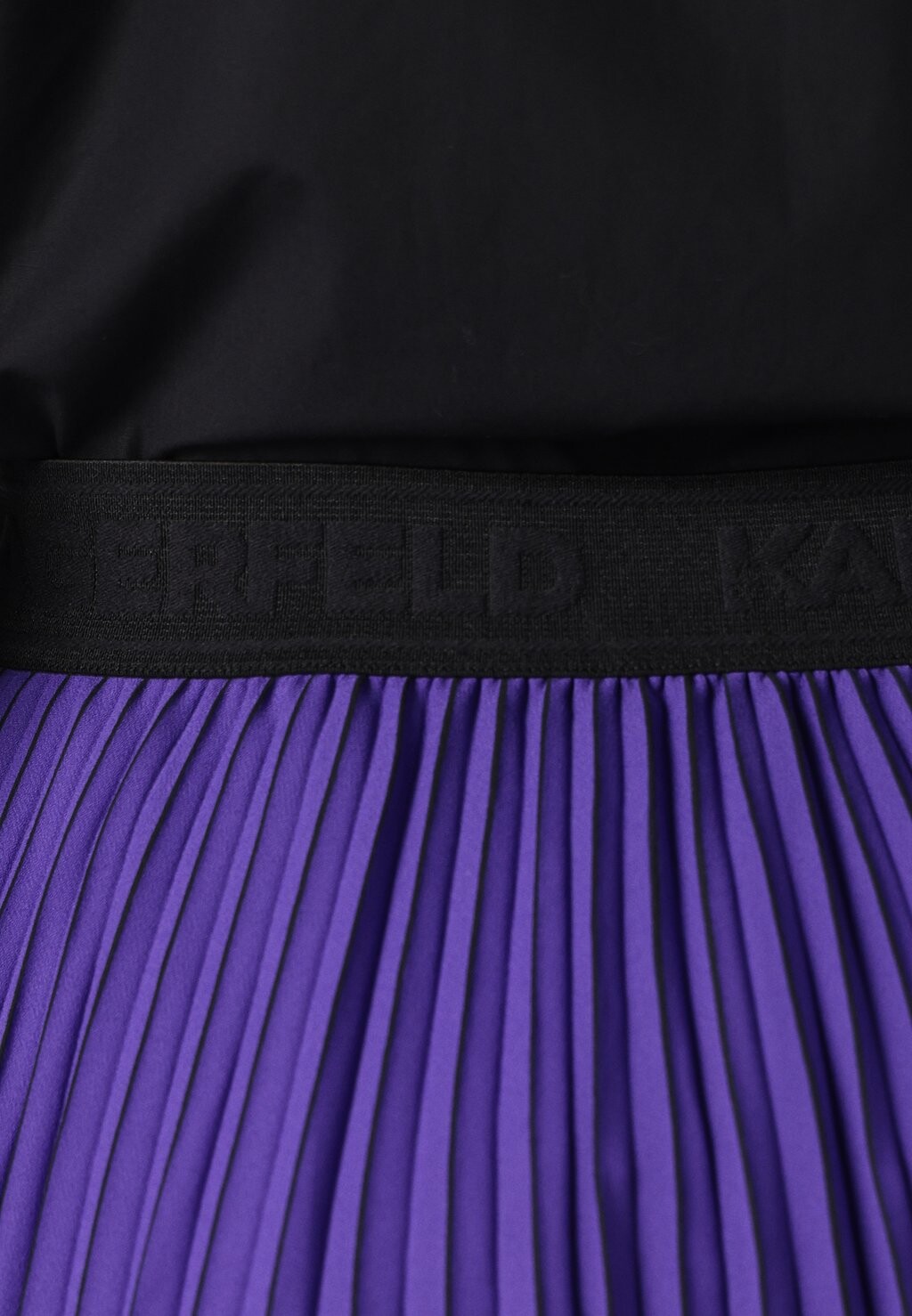 

Юбка плиссированная PLEATED SKIRT KARL LAGERFELD, сиреневый