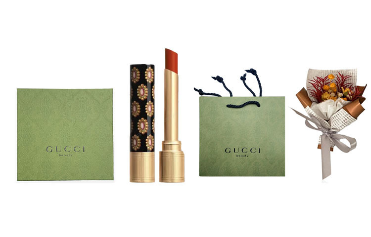 

Набор матовой помады из трех штук с сухоцветами Pouring Color, легко растушевывается, стойкий макияж GUCCI