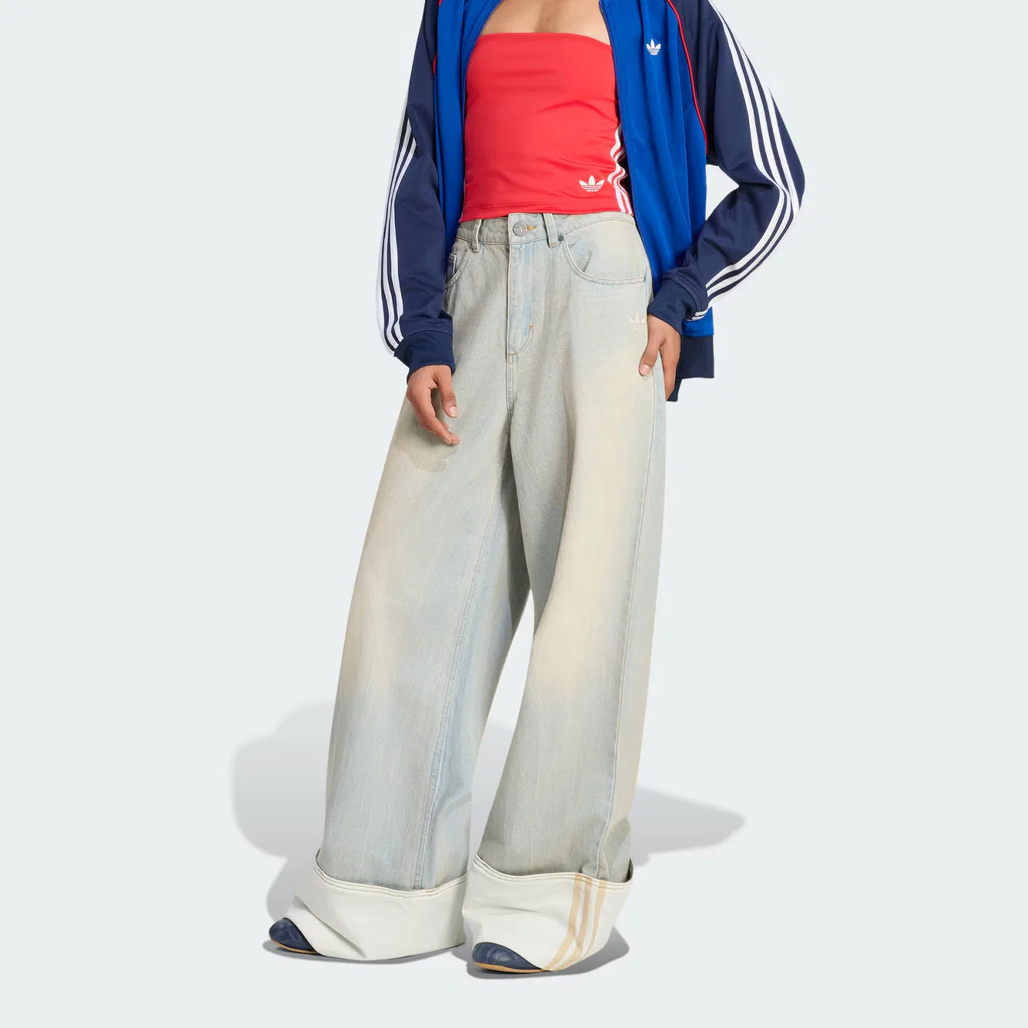 Джинсы прямого кроя с манжетами light denim Adidas Originals, Light Denim Blue/Jade White — фото 3