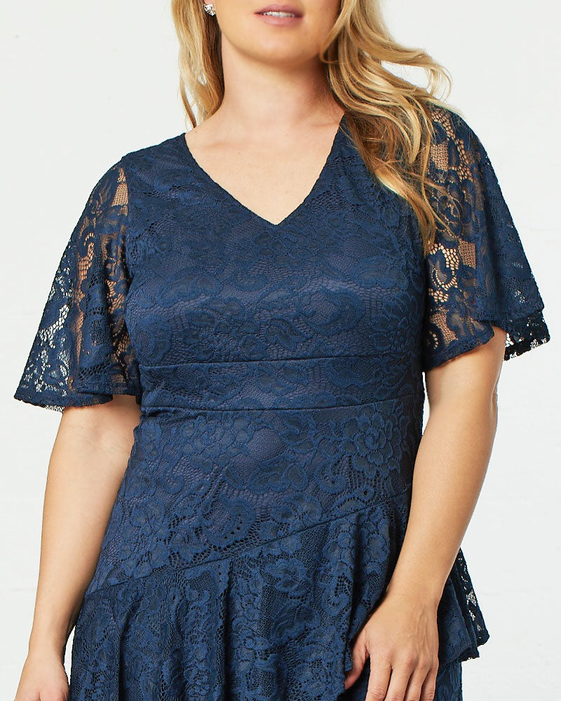 

Коктейльное платье Lace Affair Kiyonna, темно-синий