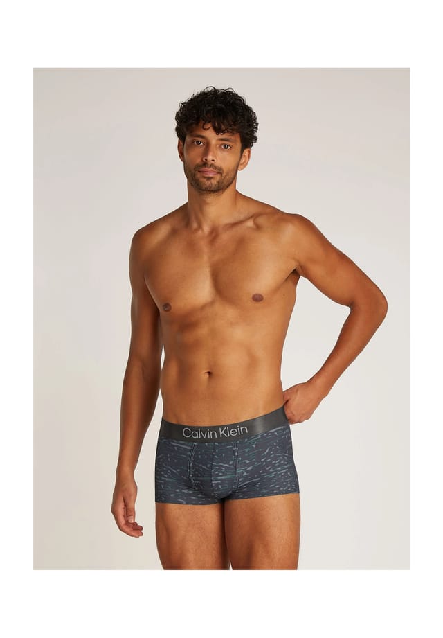 

Короткие штаны Calvin Klein, цвет w0u smoked leopar