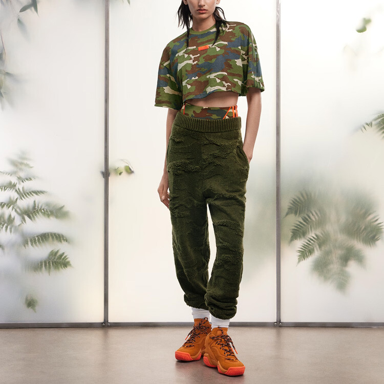 Укороченный женский топ IVY PARK с камуфляжным принтом Adidas — фото 3