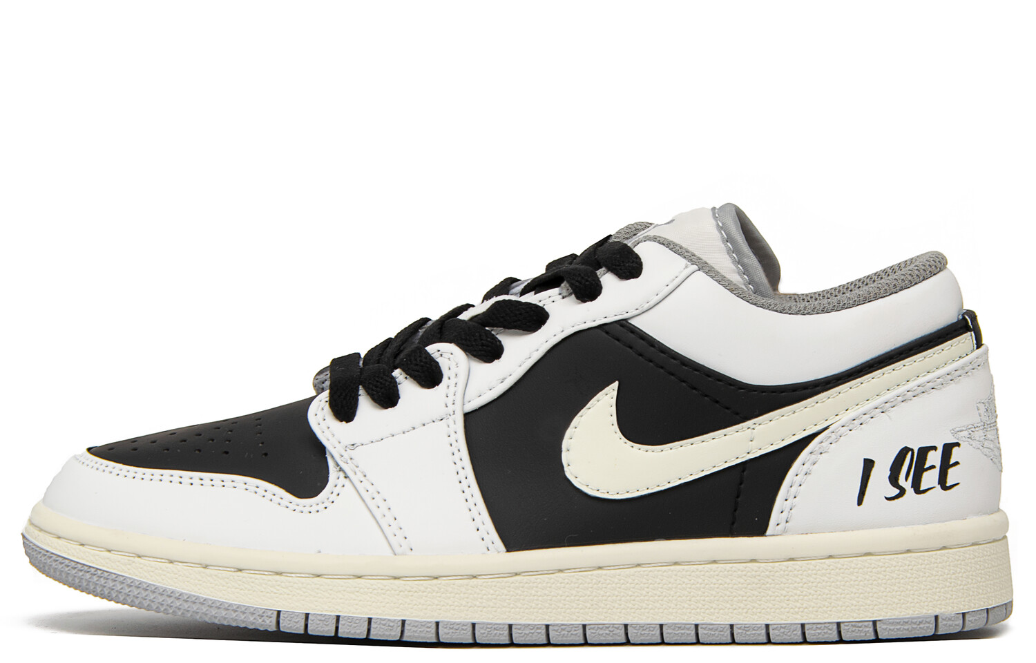 

Кроссовки Air Jordan 1 Vintage Basketball Shoes Women's Low-top Black/white, черный/белый