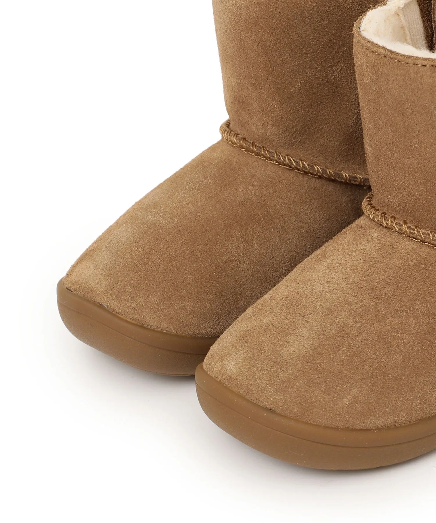Детские сапоги из замши UGG KEELAN II с меховой подкладкой чёрные — фото 3