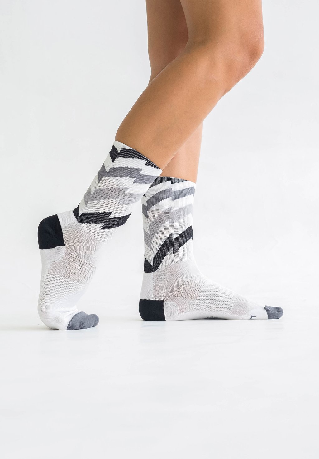 

Спортивные носки ULTRALIGHT WAVES INCYLENCE, белый