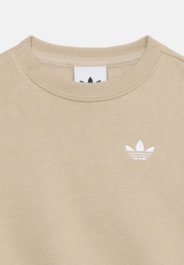 Толстовка детская Adidas Originals Crew Jog Set Infant, цвет хаки — фото 4
