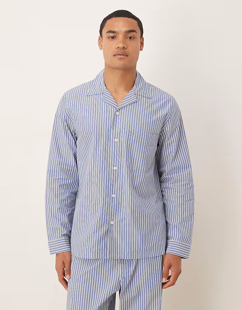 

Пижамная рубашка с длинными рукавами из премиального хлопка в сине-белую полоску Arket